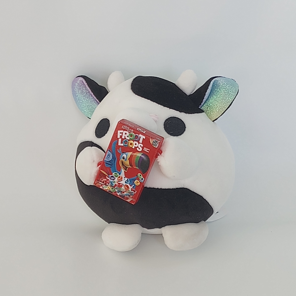 ZURU Snackles Daisy the Cow Plush Cereal Box Froot Loops